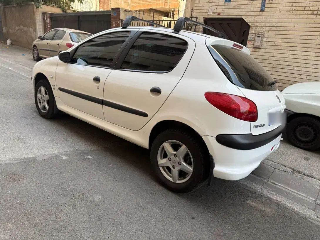 206اتومات مدل ۹۰ کم کارکرد|خودرو سواری و وانت|تهران, سید خندان (جلفا)|دیوار