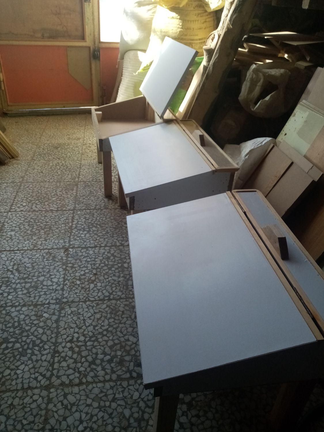 ساخت میز تحریر متحرک شیب دار|میز تحریر و کامپیوتر|بروجرد, |دیوار