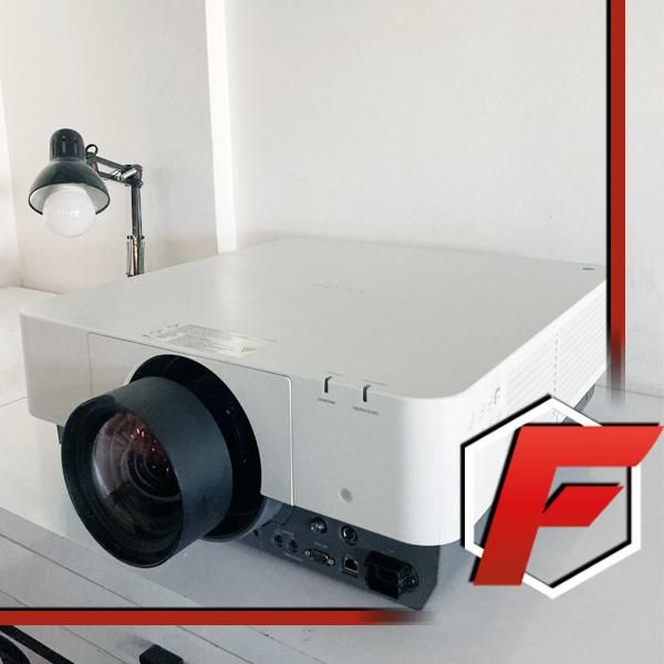 ویدئو پروژکتور حرفه ای لیزری سونی سینمایی گیمینگ|تلویزیون و پروژکتور|مشهد, وکیلآباد|دیوار