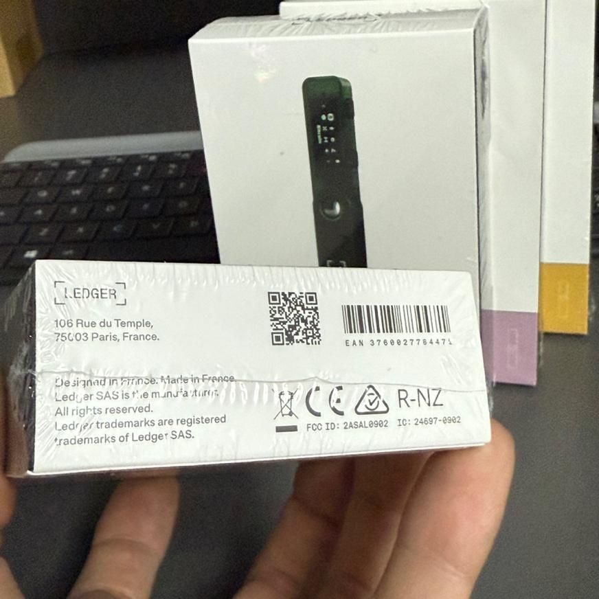 کیف پول لجر نانو اس پلاس  ledger nano s plus|قطعات و لوازم جانبی رایانه|تهران, شهرک کوهسار|دیوار