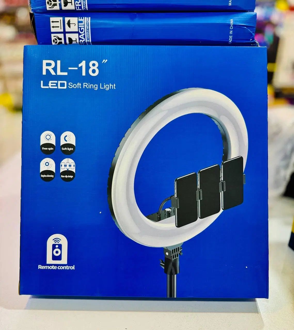 رینگ لایت اصلی RL18|دوربین عکاسی و فیلم‌برداری|مشهد, جنت|دیوار