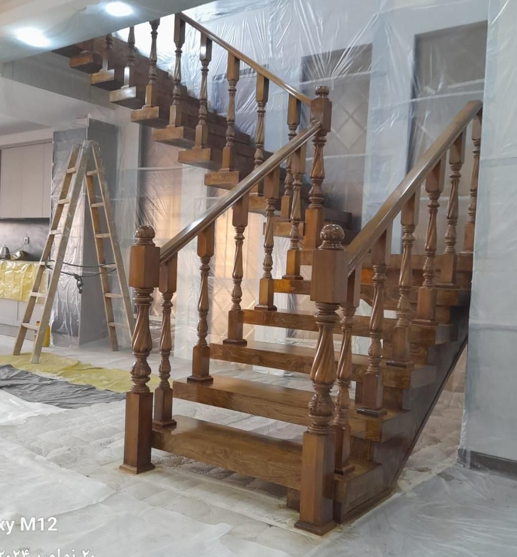 کاور کف پله کنسول دوبلکس گرد نرده چوبی تک محور|خدمات پیشه و مهارت|چهاردانگه (تهران), |دیوار