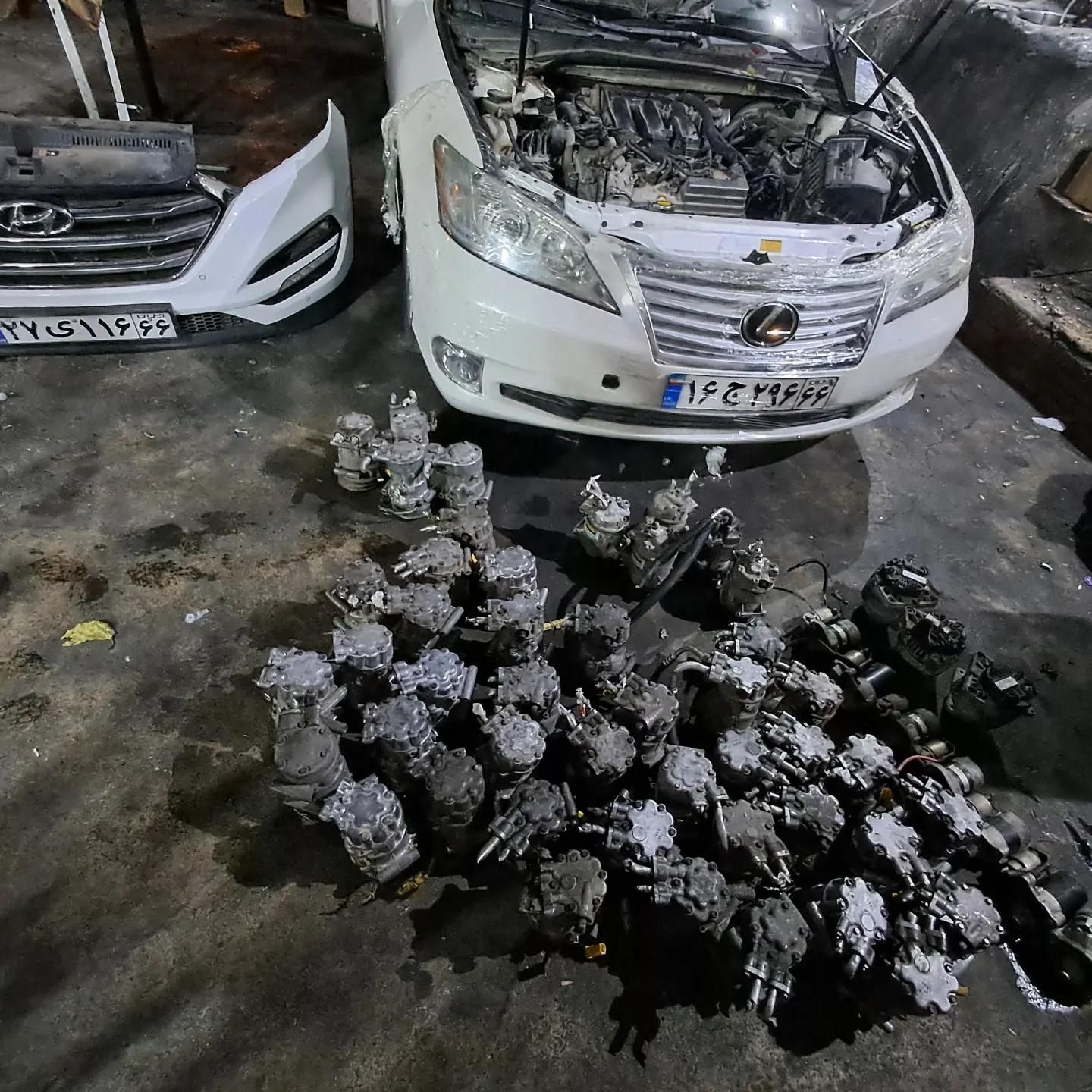 کمپرسور کولر ۴۰۵.   پژو پارس .   tu5|قطعات یدکی و لوازم جانبی|تهران, جوانمردان (اندیشه)|دیوار