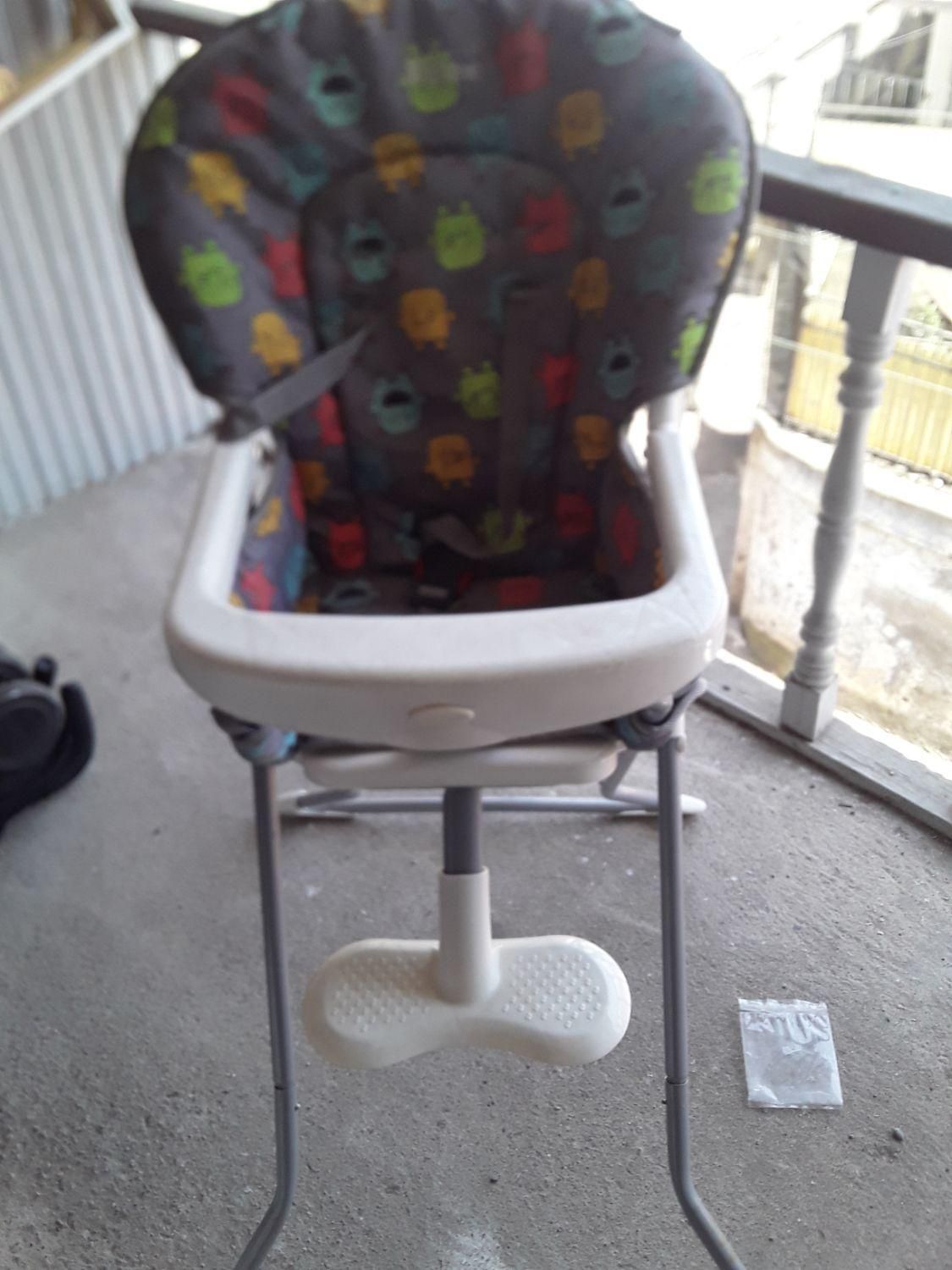 صندلی کودک|تخت و صندلی بچه|لاهیجان, شهید آوینی|دیوار