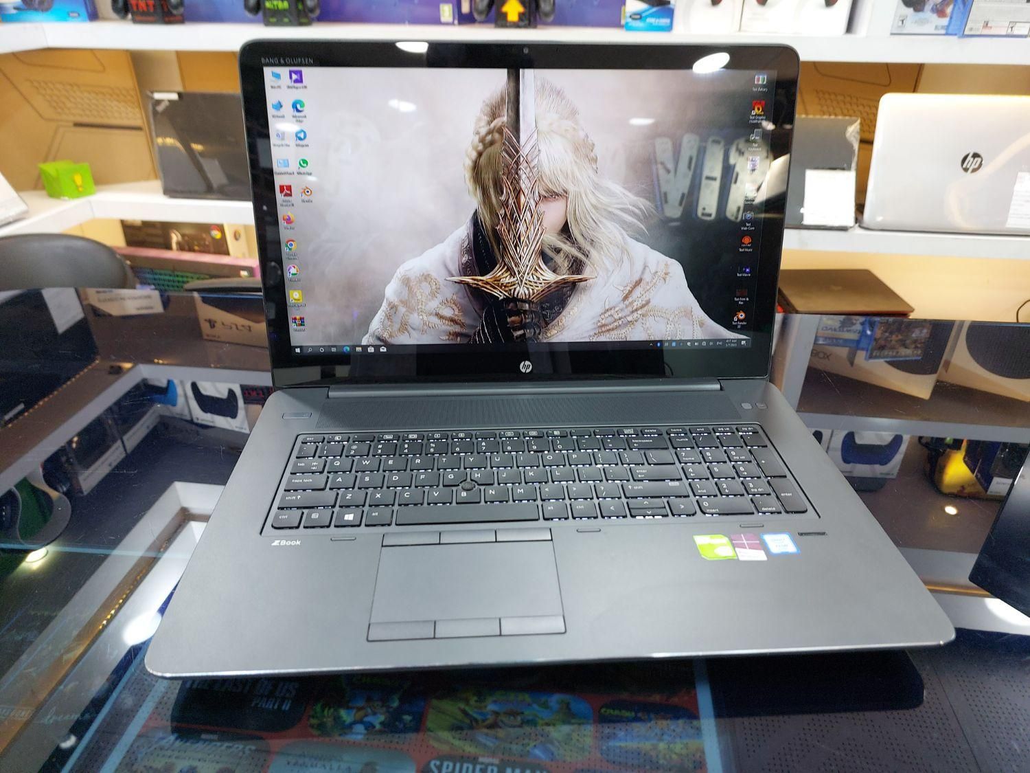 لمسی 17 اینچ رم 32G گرافیک مجزا 4GB اقساط چک و طلا|رایانه همراه|مشهد, سراب|دیوار