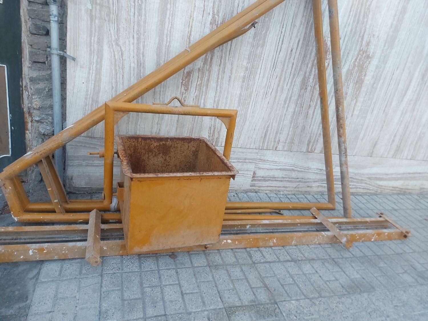 بالابر خریدارم .بالابر فروشی هم داریم|ماشینآلات صنعتی|مشهد, آزادشهر|دیوار