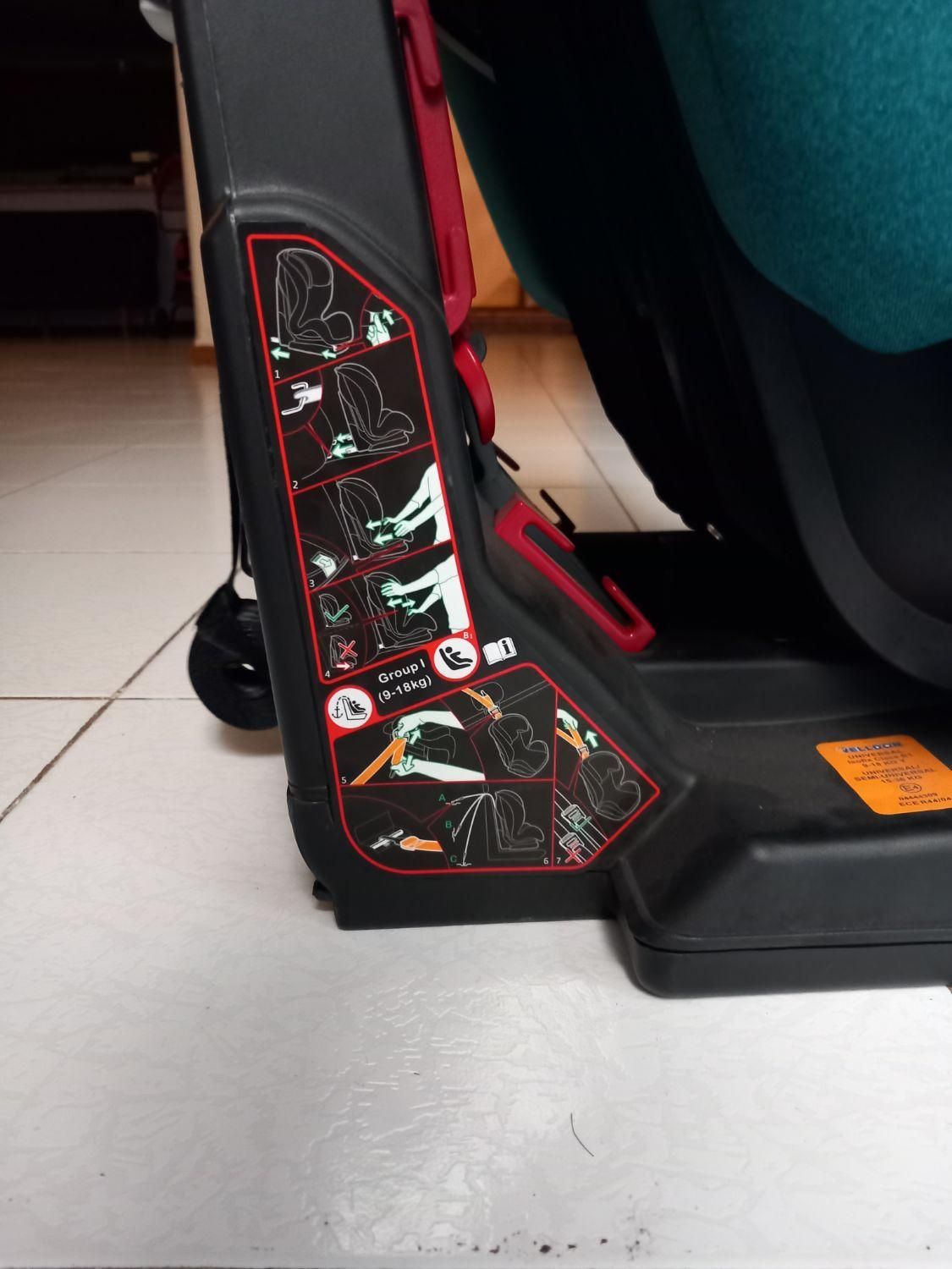 صندلی کودک داخل ماشین درحد نو|تخت و صندلی بچه|تهران, زعفرانیه|دیوار