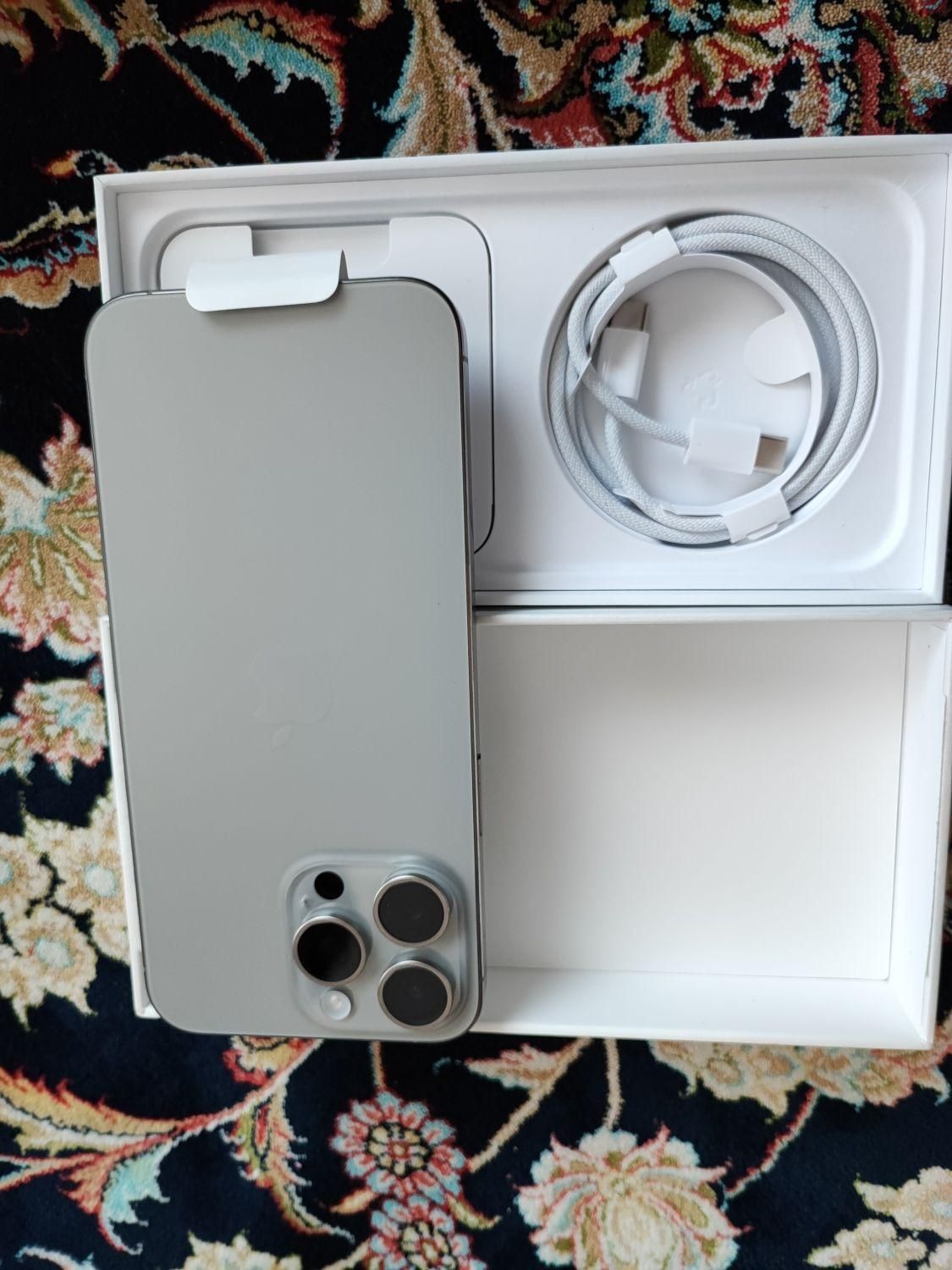 اپل iPhone 15 Pro Max با حافظهٔ ۲۵۶ گیگابایت|موبایل|کرمانشاه, |دیوار