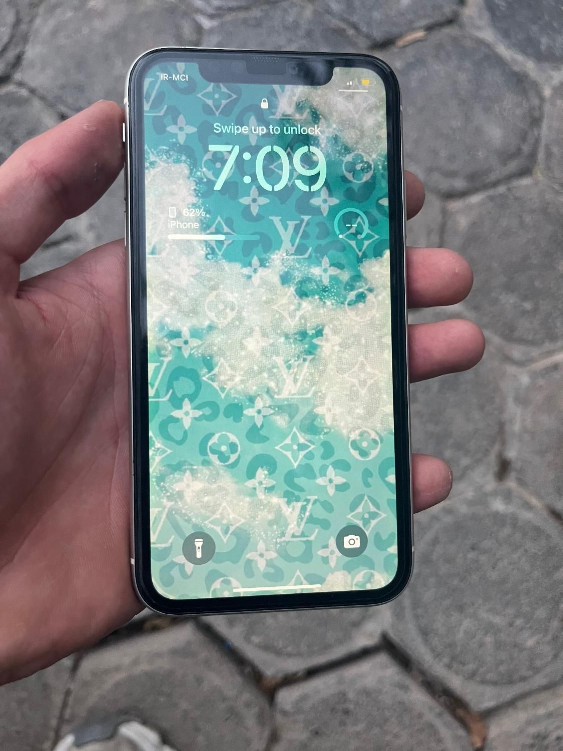 Iphone 11 ایفون ۱۱ نرمال|موبایل|اصفهان, پروین|دیوار