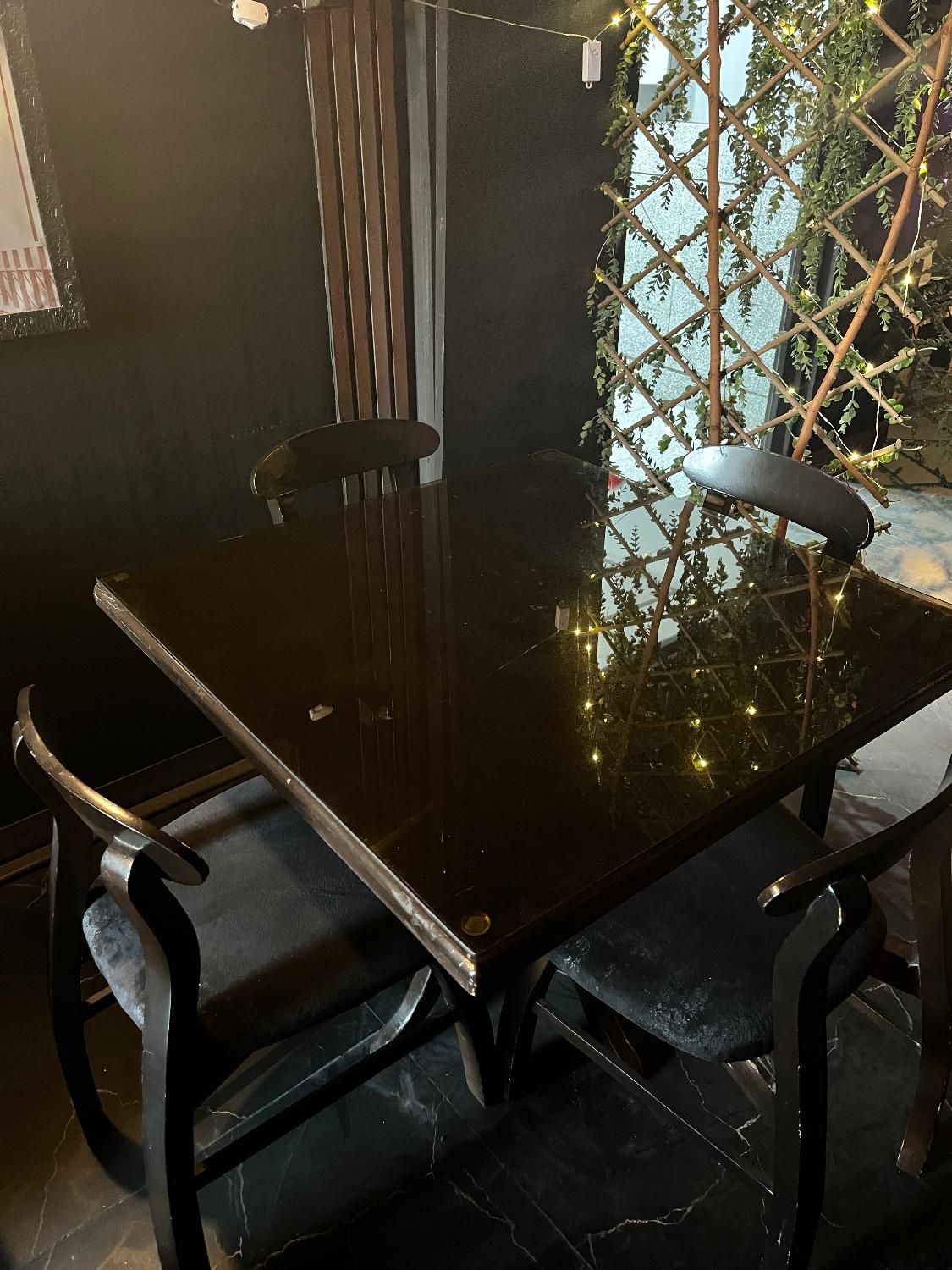 میز و صندلی ۴نفره|میز و صندلی غذاخوری|پرند, فاز ۲|دیوار