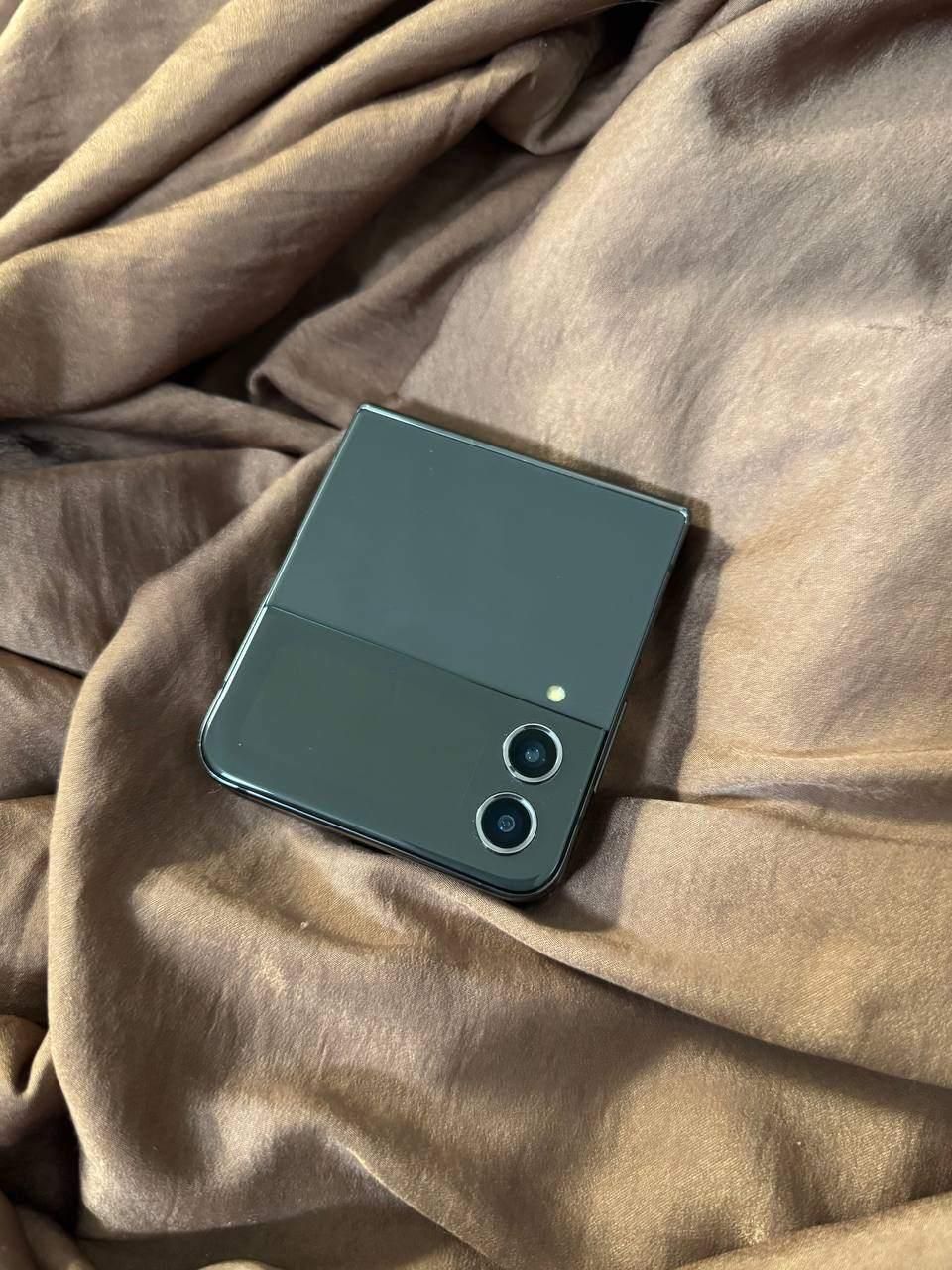 galaxy z flip 4|موبایل|تهران, سوهانک|دیوار