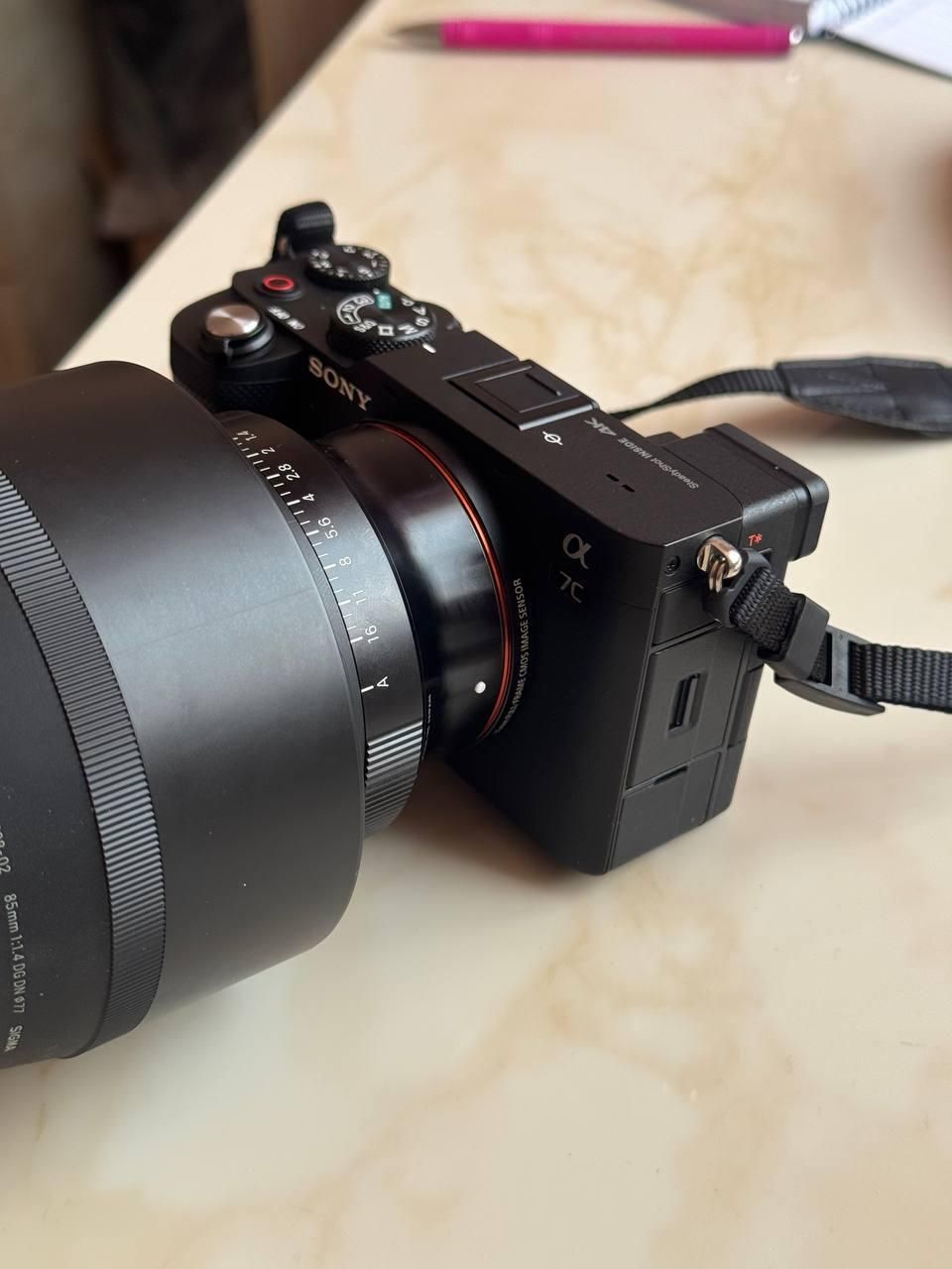 Sony A7C + Sigma 85 f1.4 dg dn در حد|دوربین عکاسی و فیلم‌برداری|تهران, تجریش|دیوار