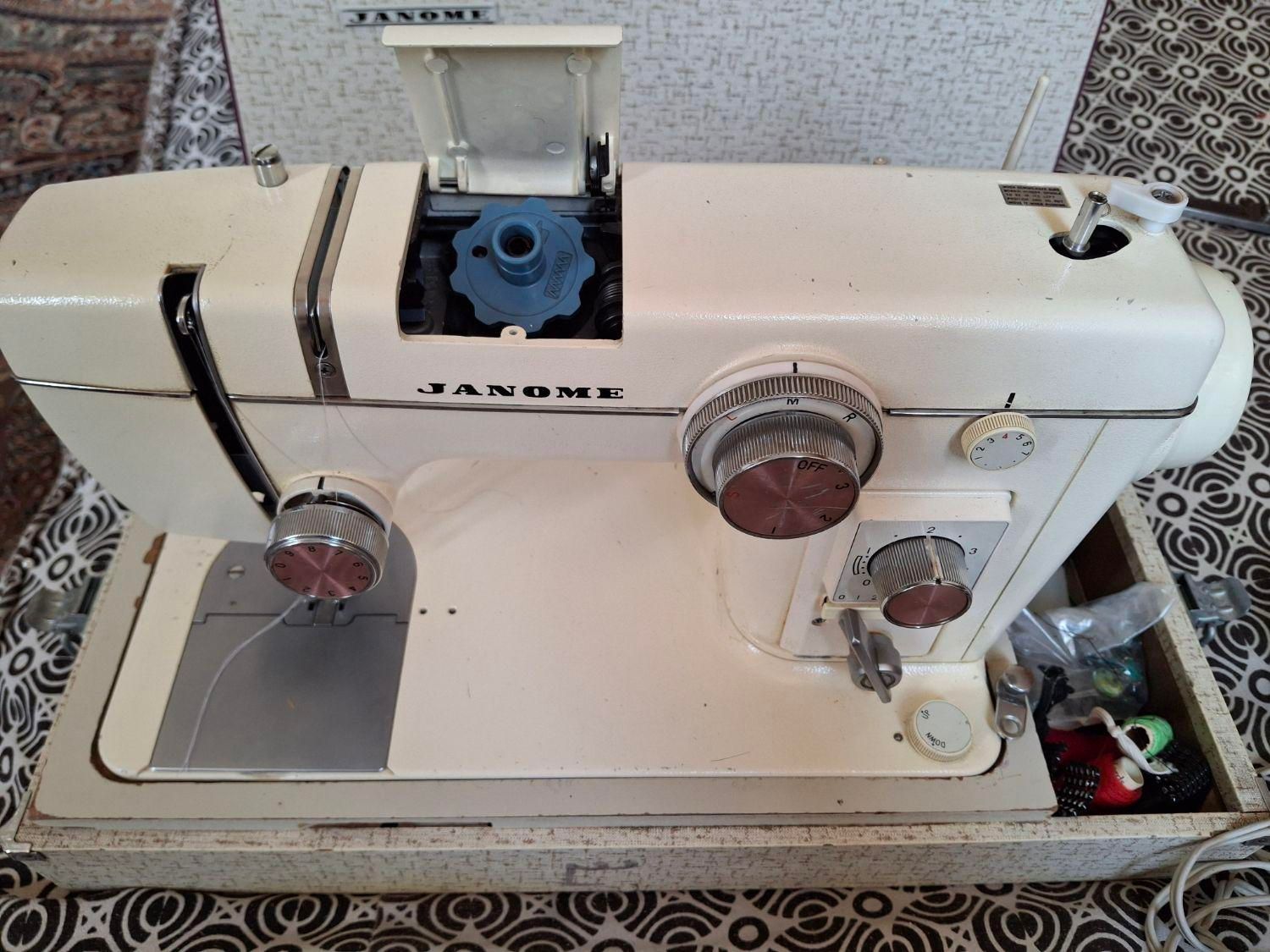 حراج فروی|چرخ خیاطی و ریسندگی|اصفهان, ملک‌شهر|دیوار