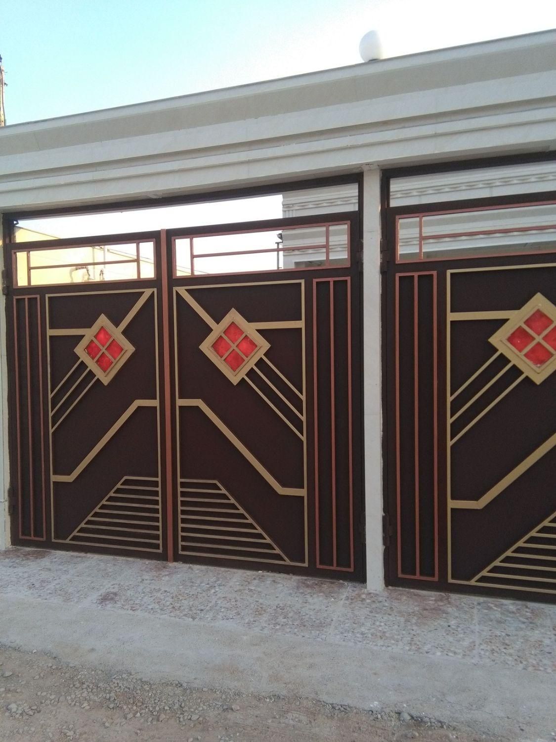 نقاشی رنگ کاری رنگ آمیزی درب پنجره ساختمان|خدمات پیشه و مهارت|خرم‌آباد, |دیوار