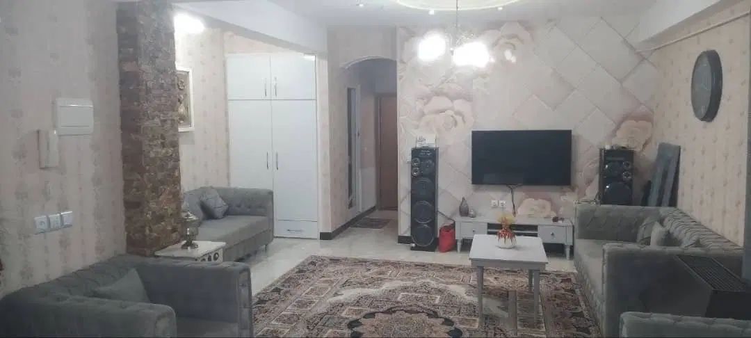 ۷۷مترآپارتمان/۲خواب/خوش نقشه/فول بازسازی/خ شهدا|فروش آپارتمان|رودسر, |دیوار
