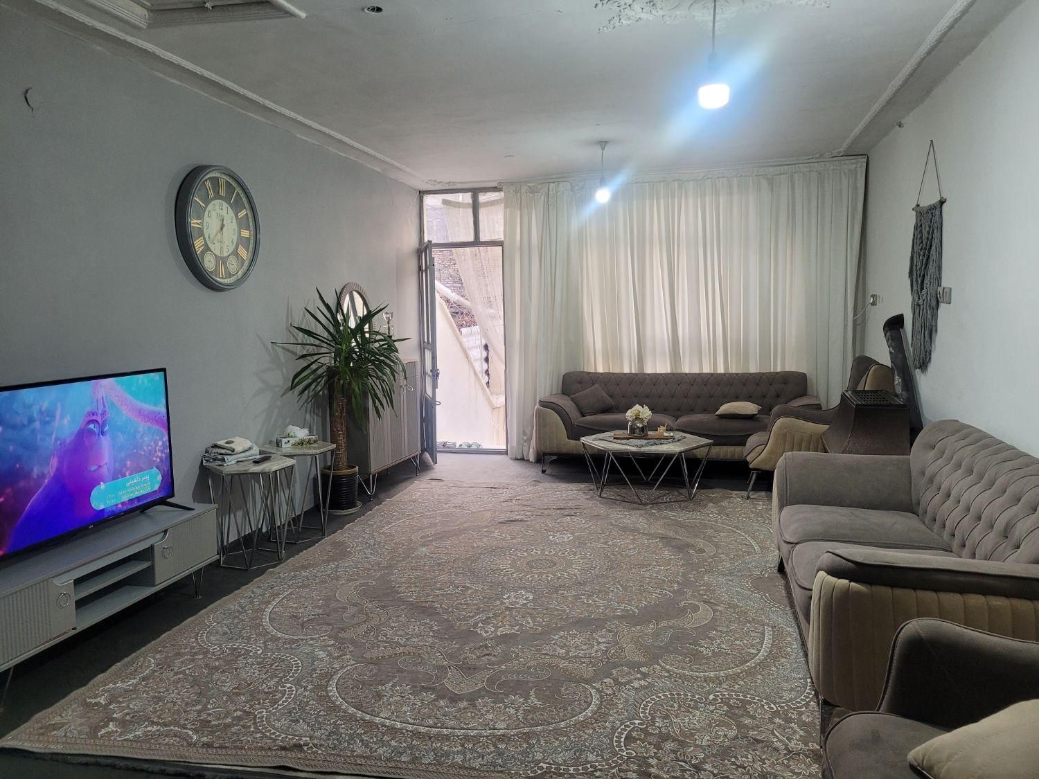 سوئیت تمیز و مرتب|اجارهٔ کوتاه‌مدت آپارتمان و سوئیت|مشهد, هفده شهریور|دیوار