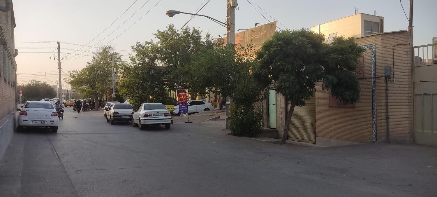 مغازه 30 متری با انبار 100 متری گلزار شهدا مارچین|اجارهٔ مغازه و غرفه|اصفهان, مارچین|دیوار