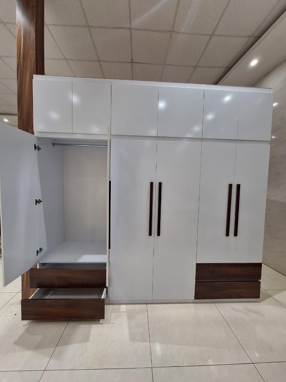 کمددیواری دستگیره چوبی/کمد دیواری عرض ۲۶۰|جاکفشی، کمد، دراور|پرند, فاز ۱|دیوار