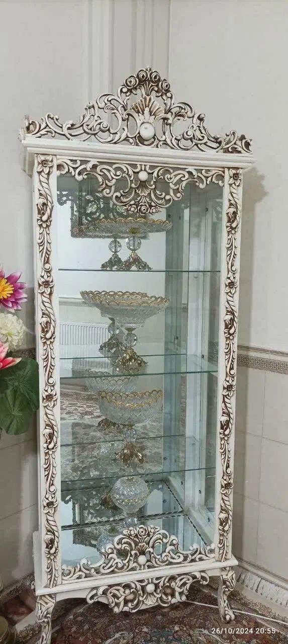 بوفه چوبی و ساعت ایستاده چوبی|بوفه، ویترین، کنسول|تهران, سعیدآباد|دیوار