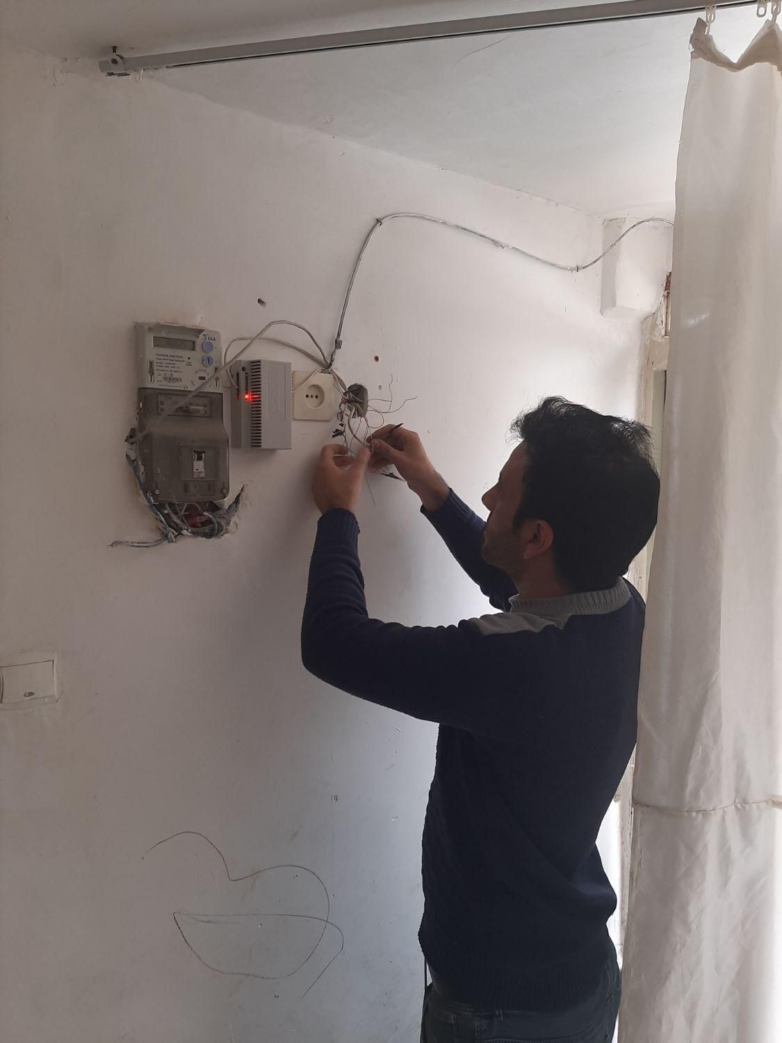برقکار|خدمات پیشه و مهارت|زنجان, |دیوار