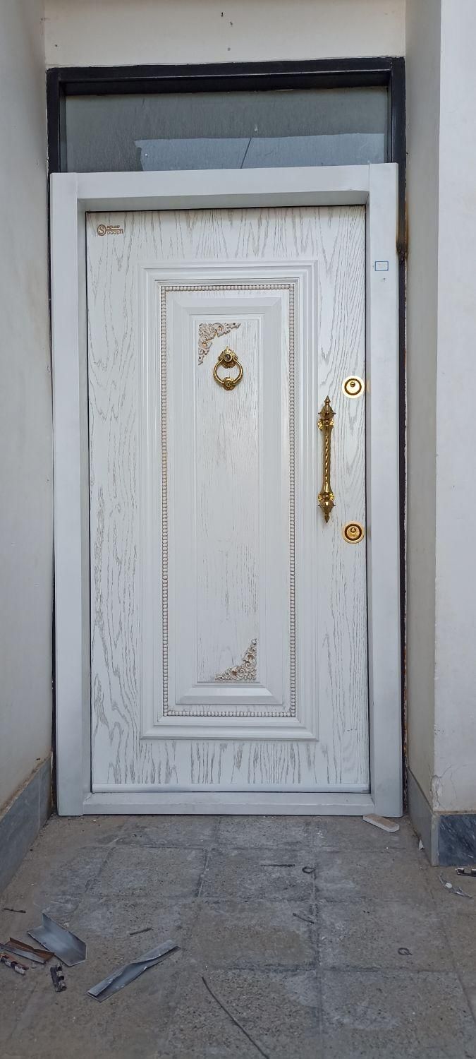 نصاب درب ضدسرقت و چوبی|خدمات پیشه و مهارت|بیرجند, |دیوار