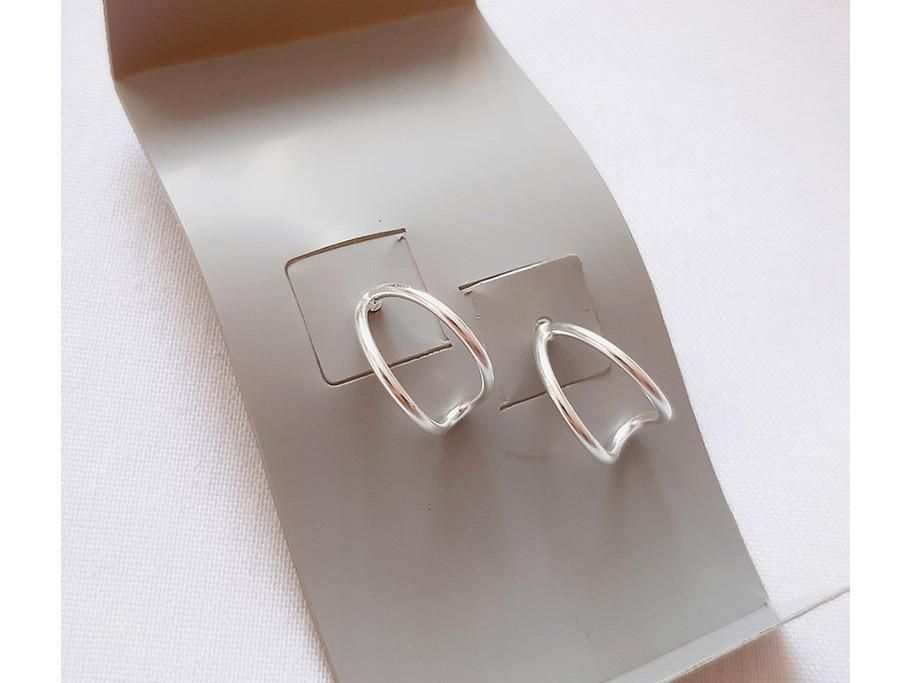 گوشواره نقره ، زیبایی کلاسیک و درخشش بی‌ نهایت|بدلیجات|کرمان, |دیوار