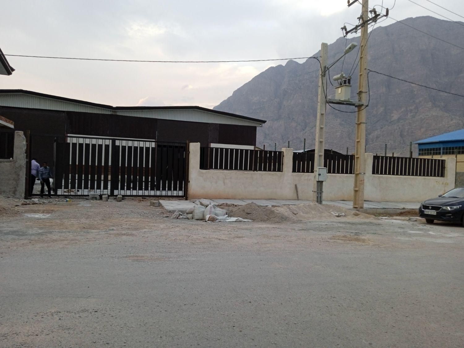 جوشکاری درب و پنجره پروفیل اصفهان کیلو 83000|خدمات پیشه و مهارت|خرم‌آباد, |دیوار