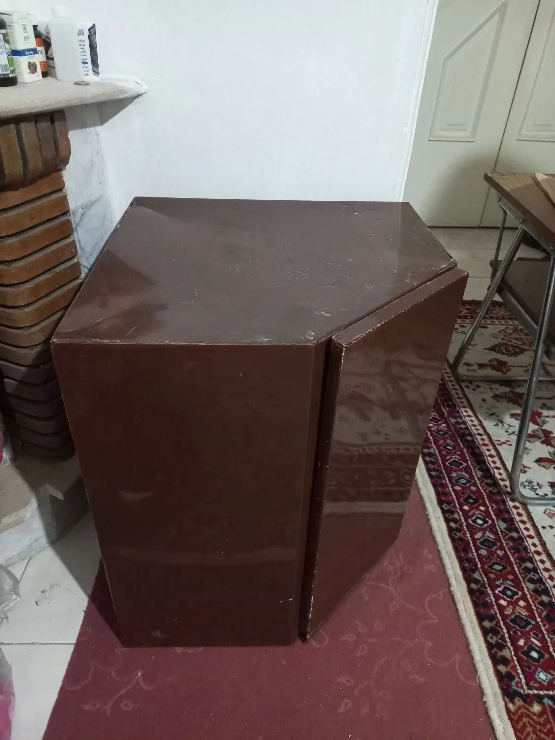 جاکفشی فلزی ورق ضخیم گالوانیزه و تعدادی وسایل|جاکفشی، کمد، دراور|کرج, کوی کارمندان جنوبی|دیوار