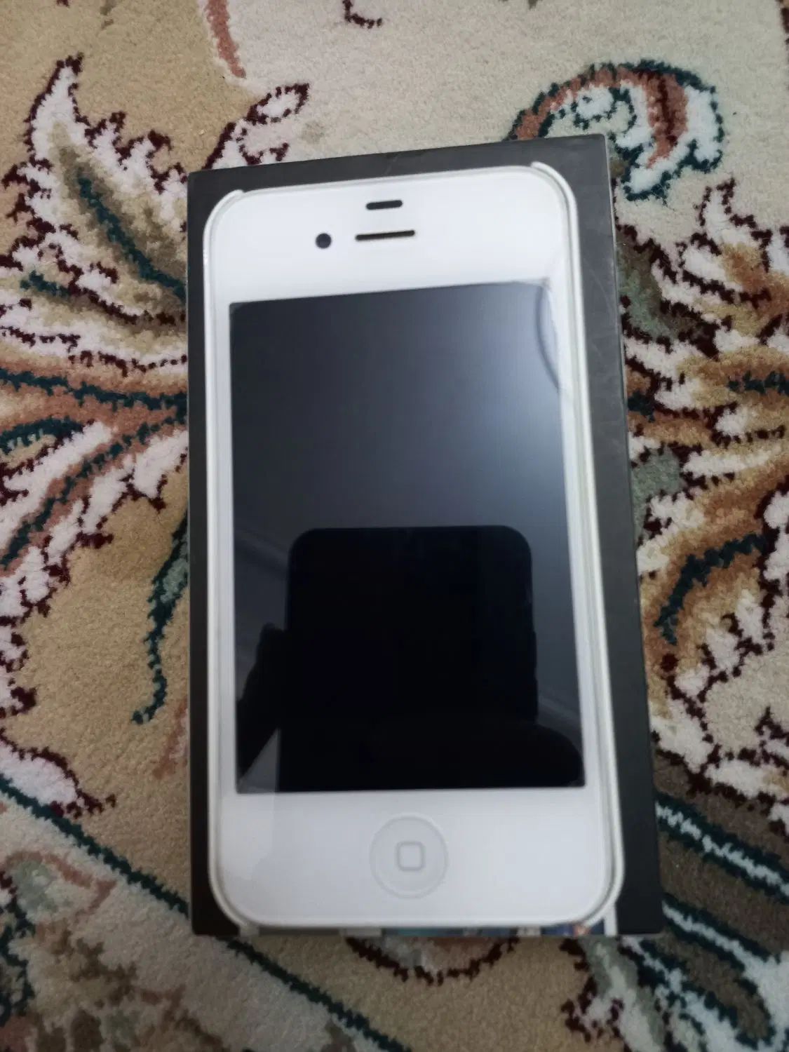 اپل iPhone 4 با حافظهٔ ۸ گیگابایت|موبایل|تهران, امین حضور|دیوار