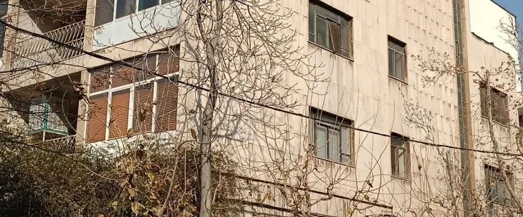 ملک شخصی قابل سکونت|فروش زمین و ملک کلنگی|تهران, ایران|دیوار
