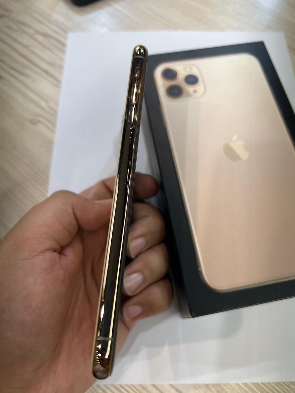 اپل iPhone 11 Pro Max با حافظهٔ ۲۵۶ گیگابایت zaa|موبایل|تهران, پرواز|دیوار