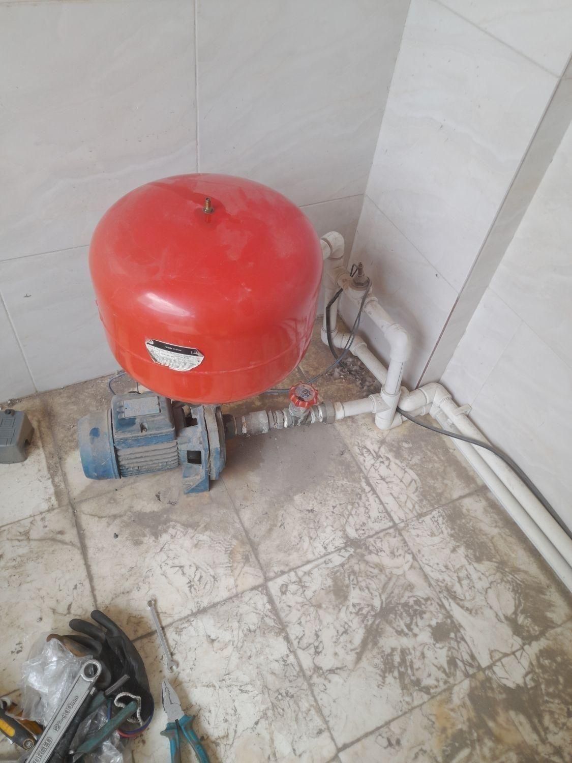 تعمیرات پمپ آب و اتومات و کولر آبی و آبگرمکن|خدمات پیشه و مهارت|اسلام‌شهر, |دیوار