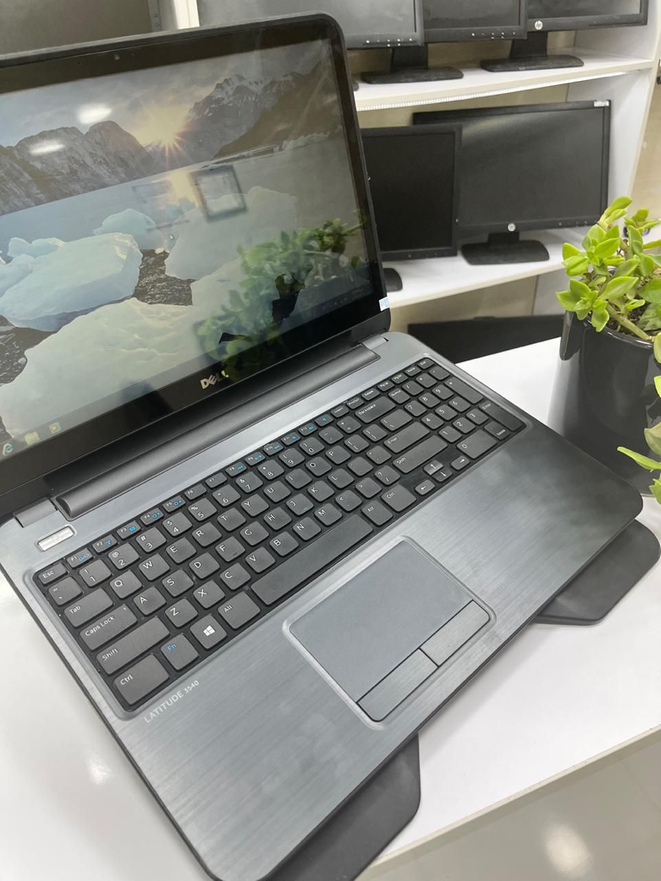لپ تاپ dell لمسی(رادگستر ایستگاه ۴)|رایانه همراه|آبادان, |دیوار