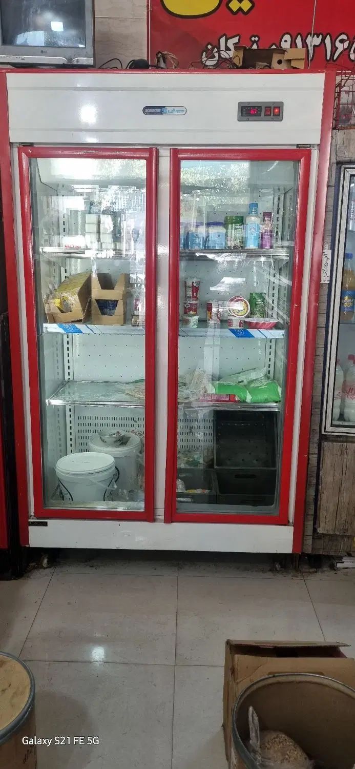 یخچال فروشگاهی 4درب 2درب تکی|فروشگاه و مغازه|اصفهان, ناصرخسرو|دیوار