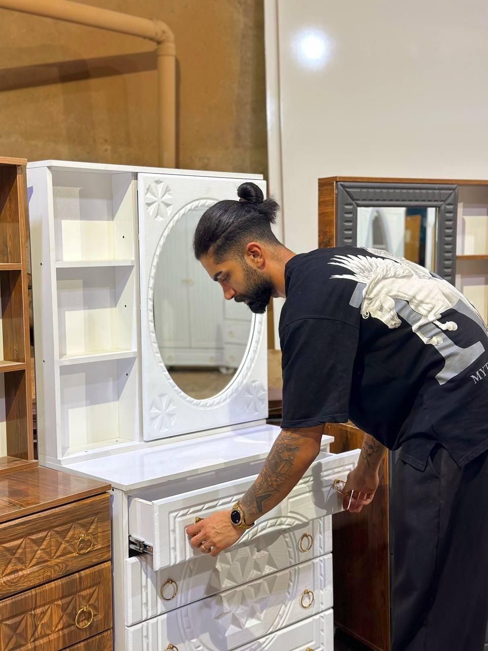 میز آرایش دراور قیمت واقعی (آینه ریلی)خوران چوب|جاکفشی، کمد، دراور|تبریز, |دیوار