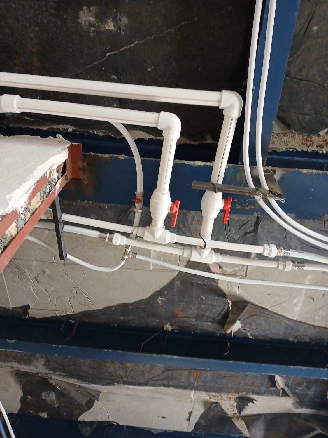 تعمیرات تاسیسات ساختمانی اب و برق پمپ وتانکر|خدمات پیشه و مهارت|آبسرد, |دیوار