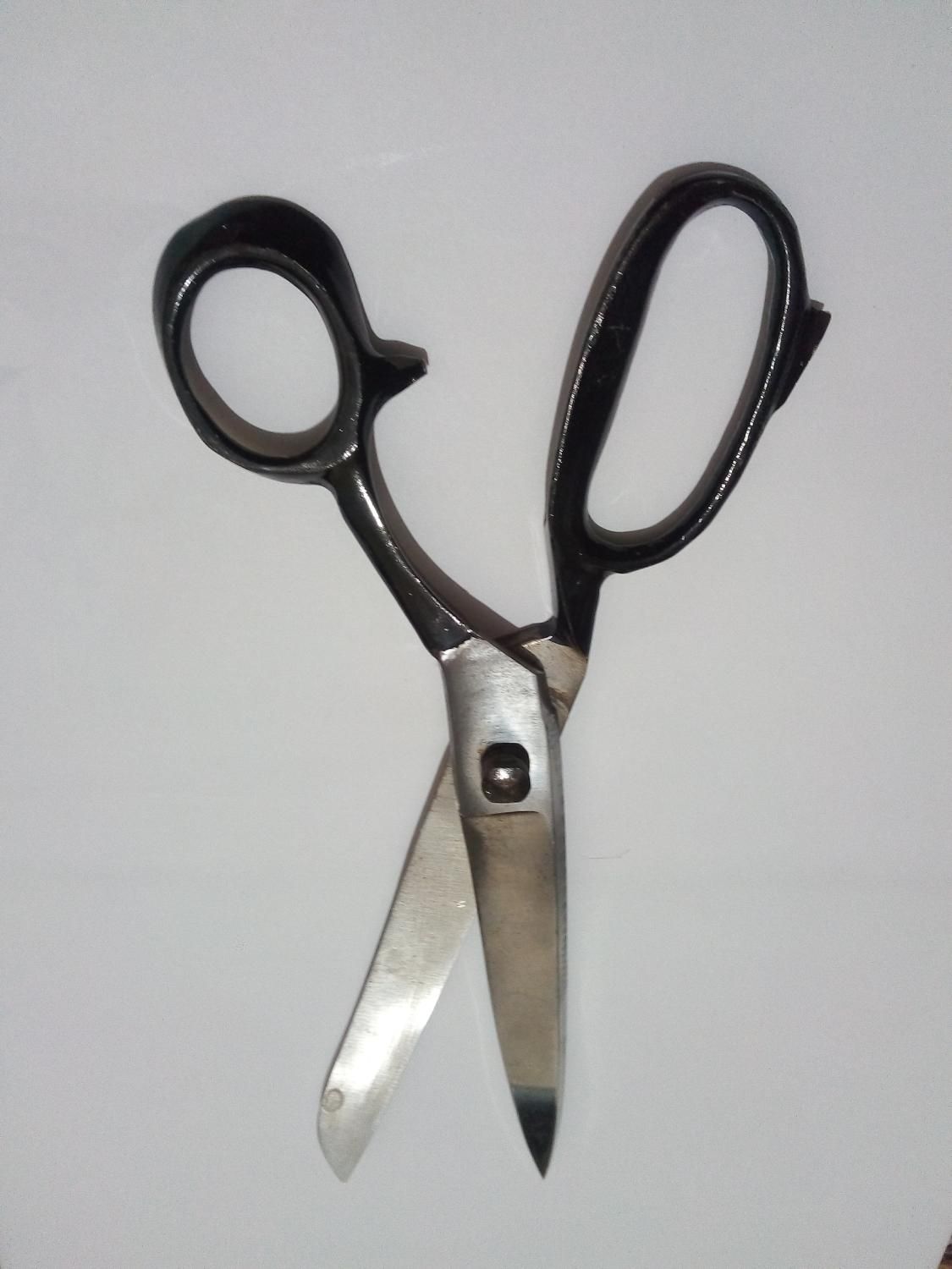 قیچی خیاطی سینگر اصل آلمان دسته فلزی|لوازم خیاطی و بافتنی|اندیشه, شهرک مریم|دیوار