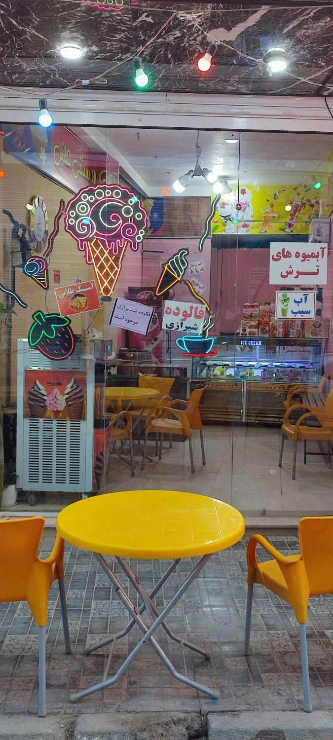 واگذاری مغازه آبمیوه بستنی|کافی‌شاپ و رستوران|محمدشهر, محمدشهر|دیوار