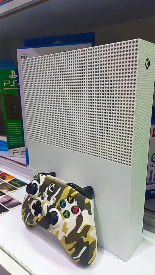 کنسول Xbox One S با ظرفیت 1 ترا|کنسول، بازی ویدئویی و آنلاین|مشهد, اقبال|دیوار