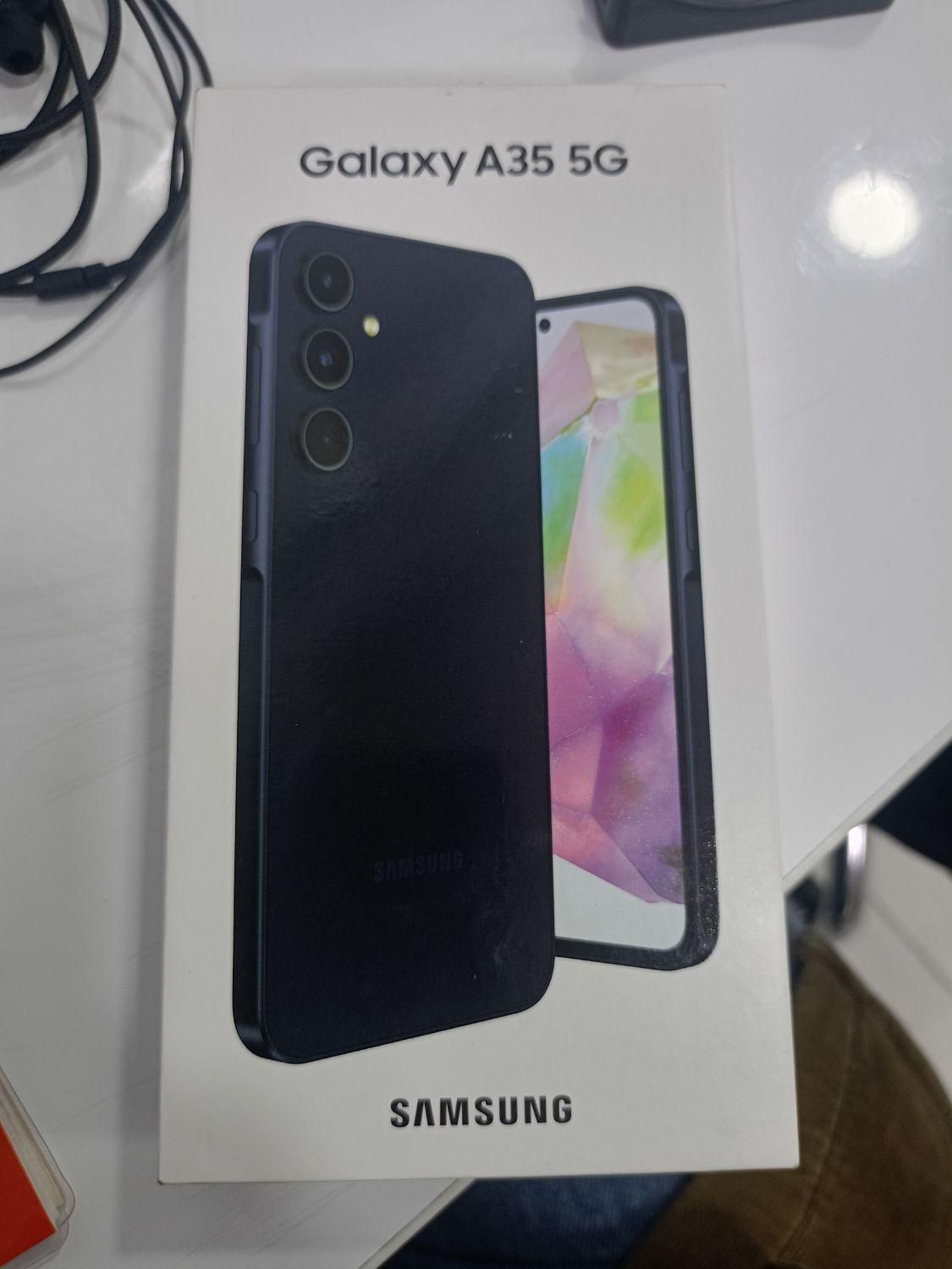 سامسونگ Galaxy A35 ۲۵۶ به همراه قاب و شارژ اصلی|موبایل|تهران, کوهک|دیوار