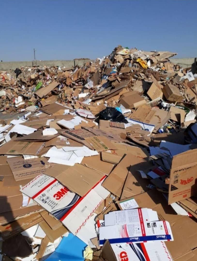 خرید فروش ضایعات کاغذ دفتر کتاب روزنامه آهن مس|عمده‌فروشی|تهران, فلسطین (میدان انقلاب)|دیوار