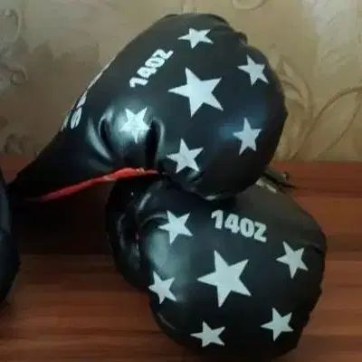 دستکش بوکس مارک زند اسپرت جنس عالی نو کاملا سالم|تجهیزات ورزشی|کرمانشاه, |دیوار