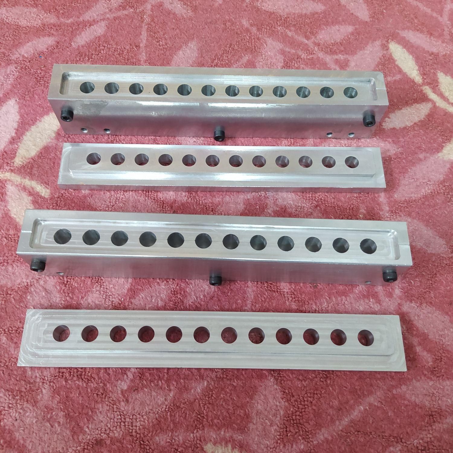 قالب رژ  ۱۲ تایی|آرایشی، بهداشتی، درمانی|قم, تولید دارو و یخچال|دیوار