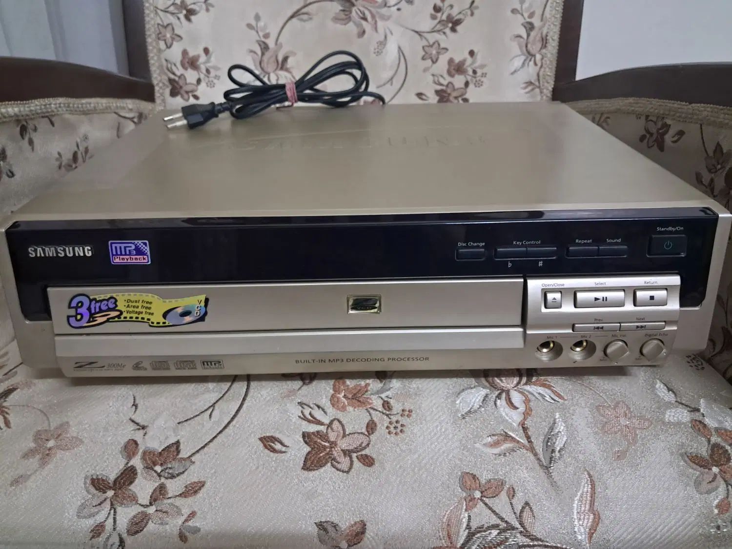 دستگاه VCD پلیر سامسونگ سه دیسک|پخش‌کننده DVD و ویدیو|تهران, خزانه|دیوار