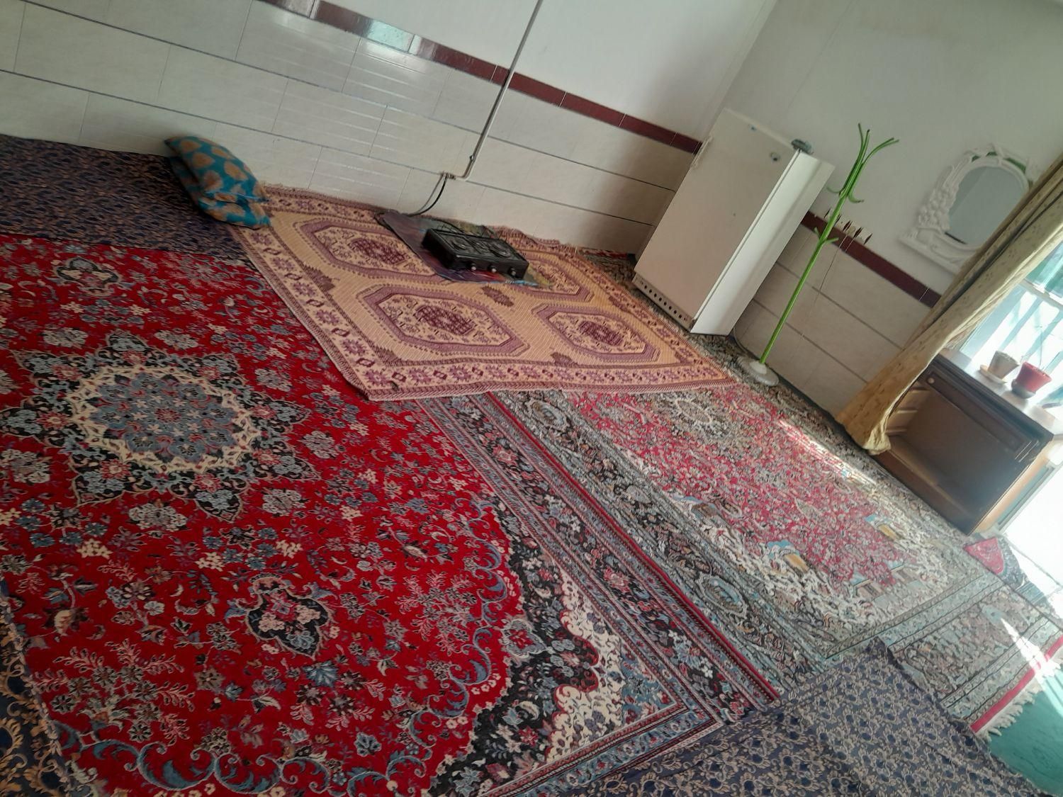 خانه اجاره ای در لاله‌زار|اجارهٔ کوتاه‌مدت آپارتمان و سوئیت|بافت, |دیوار