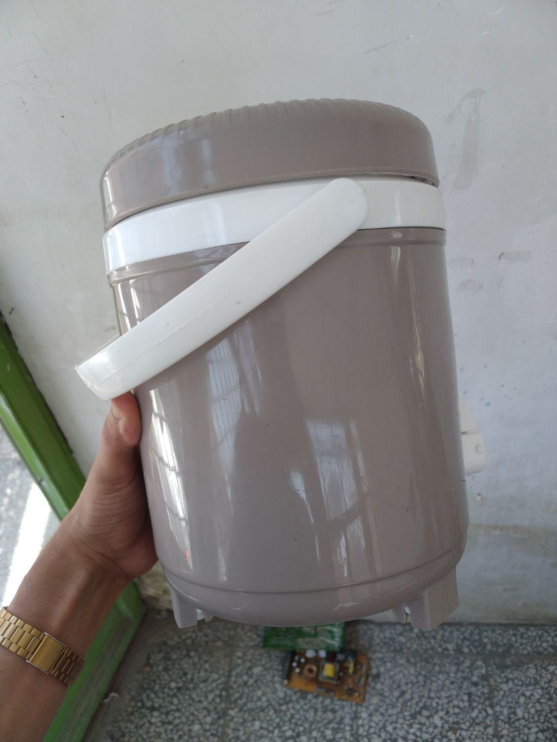 فلاسک آب 4 لیتری نو|ظروف نگهدارنده، پلاستیکی، یکبارمصرف|لنجان, |دیوار