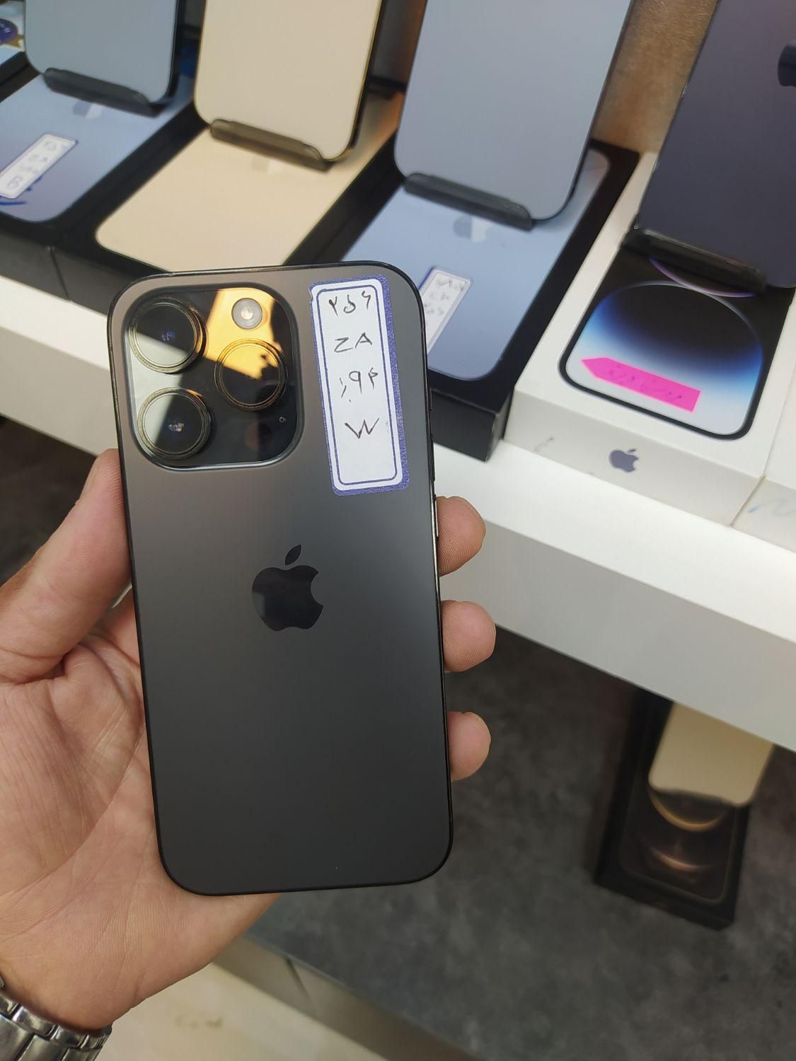 اپل آیفون 14 پرو ۲۵۶ گیگابایت|موبایل|اصفهان, احمدآباد|دیوار