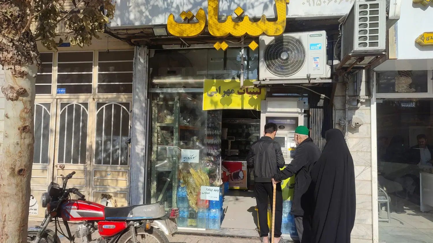 نیروی خانم فروشنده لبنیات|استخدام خدمات فروشگاه و رستوران|مشهد, رستگار|دیوار