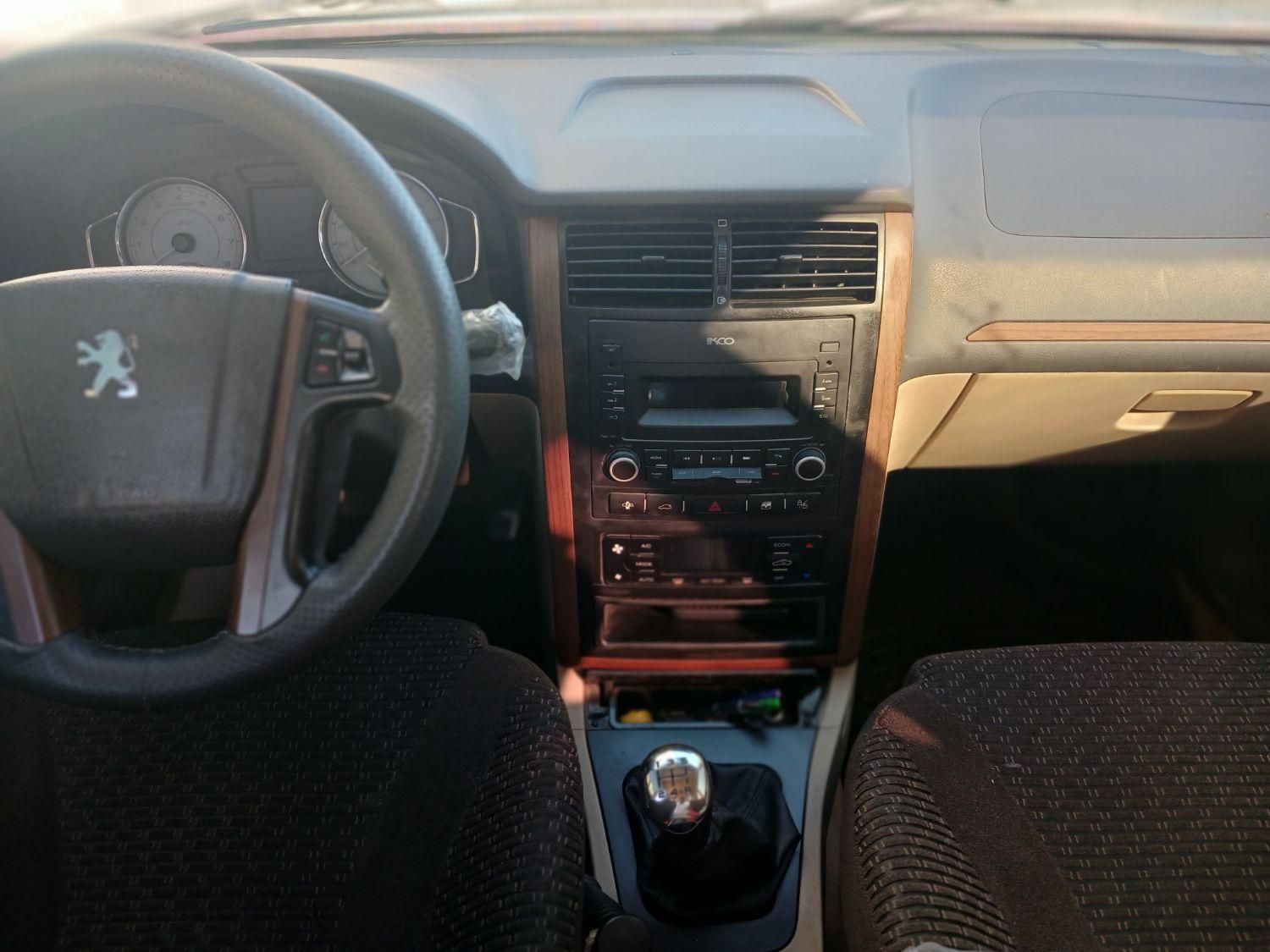 پژو پارس سال، مدل ۱۴۰۰ موتور قدیم|خودرو سواری و وانت|چابهار, |دیوار