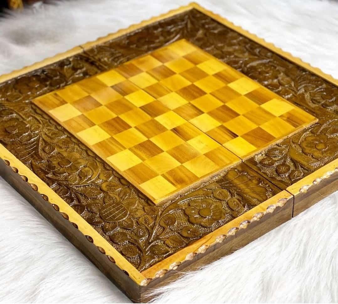 تخته نرد تمام گردوی کنده کاری|اسباب‌‌بازی|تهران, صادقیه|دیوار